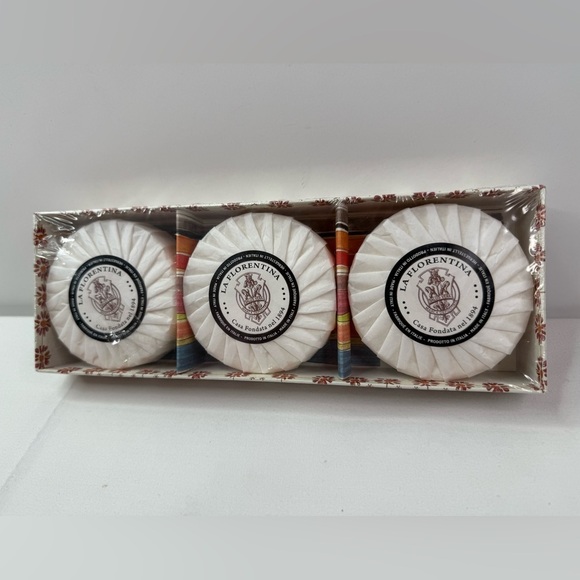 La Florentina Luxury White Soaps Set of 3 New In Box - Picture 1 of 4
